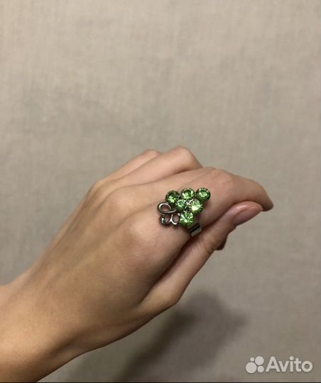 Кольцо с кристаллами/стразами swarovski