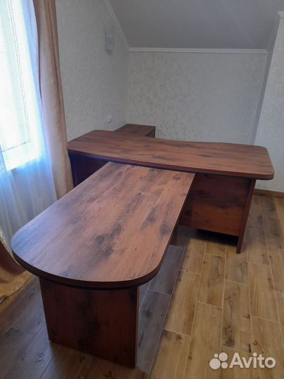 Стол офисный