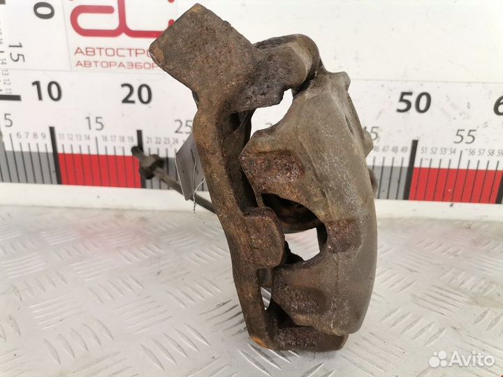 Суппорт передний левый для Renault Scenic 1