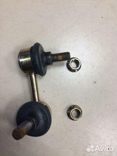 Стойка переднего стабилизатора левая