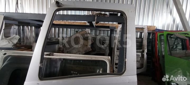 Дверь передняя левая Mercedes-Benz Actros 2 (MP2)