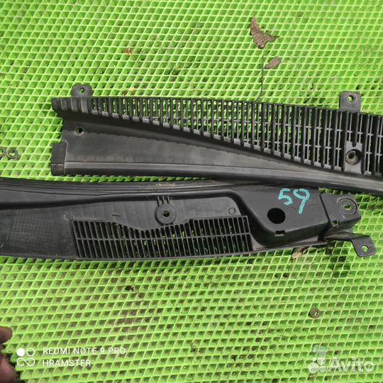 Жабо (накладка дворников)ваз (LADA)