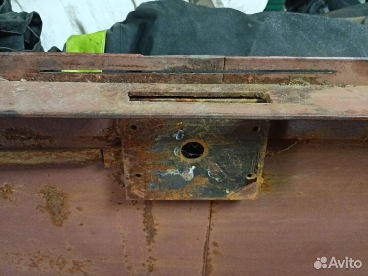 Ворота гаражные металлические бу