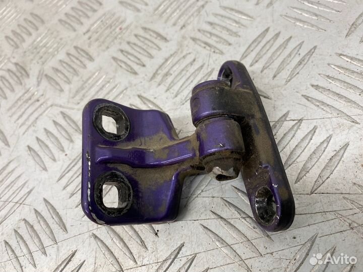 Б/У петля двери задний левый Mercedes-Benz A-Class