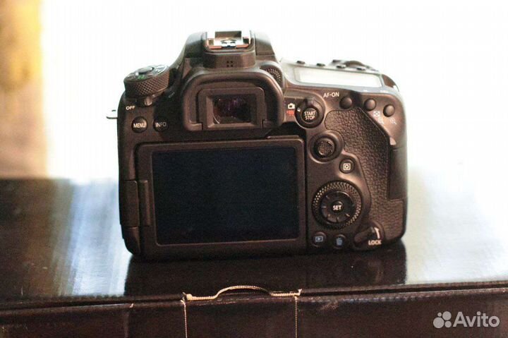 Canon 90d body