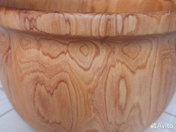Горшок из дерева