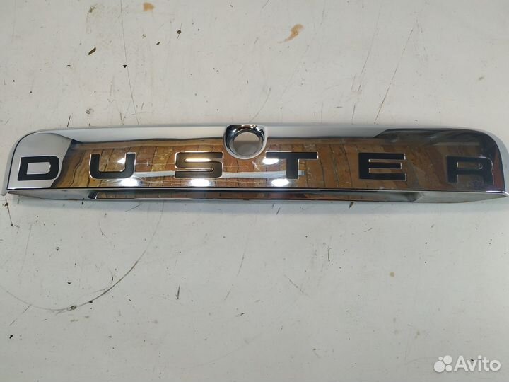 Renault duster Молдинг крышки багажника Ручка