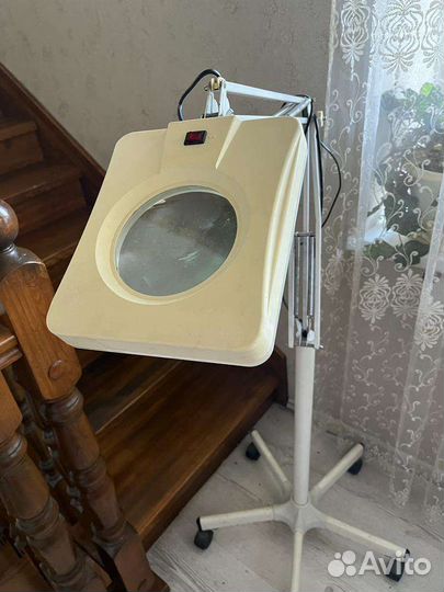 Лампа лупа напольная