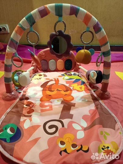 Развивающий коврик с пианино