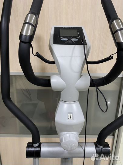 Эллиптический тренажер