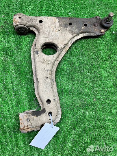 Рычаг передний правый левый Opel Vectra B x18xe