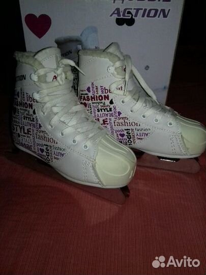 Ледовые коньки для девочки новые