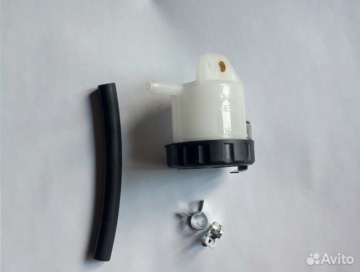 Бачок для тормозной жидкости