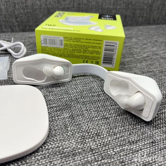 Беспроводные наушники Bron Qualcomm aptX TWS б/у