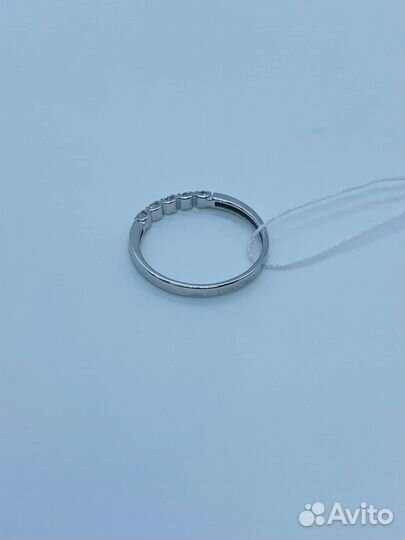 Золотое кольцо с бриллиантом 585 16,5 (30240)