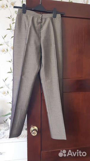 Брючный костюм женский 46-48