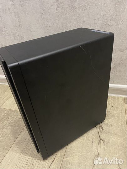 Lenovo ThinkCentre M70t системный блок