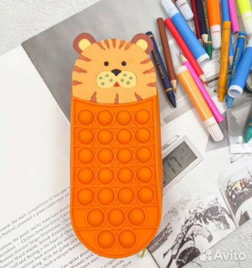 Пенал школьный новый