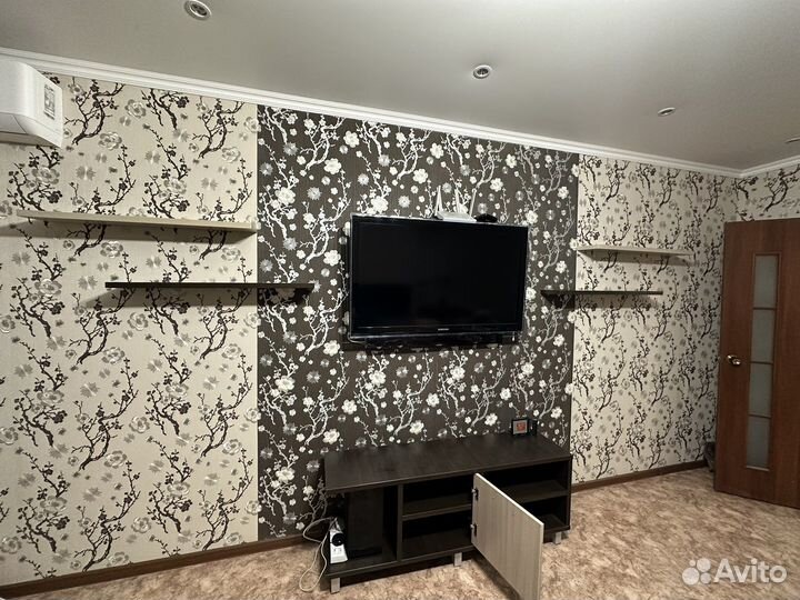 Тумба под тв