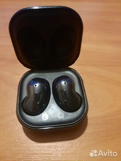 Наушники TWS Samsung Galaxy Buds Live