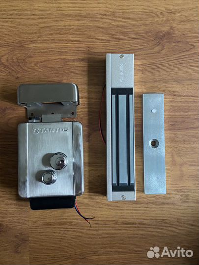 Видео домофон 7’ с wi-fi звонки на мобильный