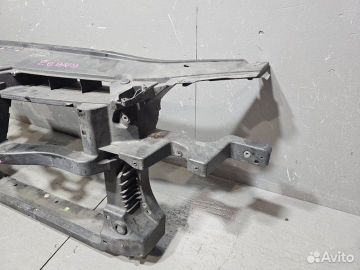 Передняя панель Volkswagen Passat B6 2.0 BVY