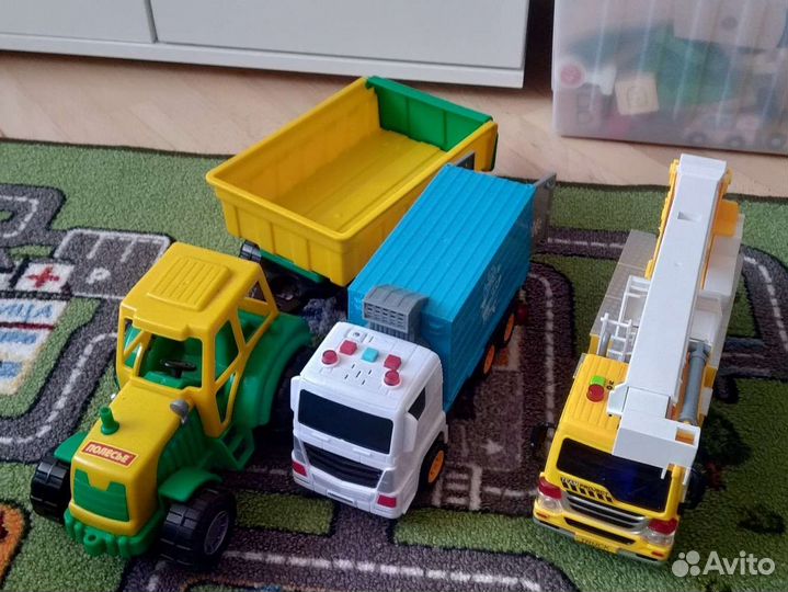 Детские игрушки, машинки, трактор с прицепом
