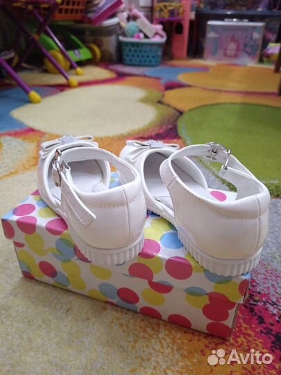 Туфли для девочки 25 размер