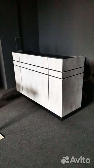 Барная стойка новая в наличии