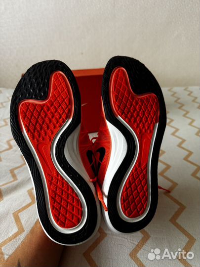 Кроссовки nike женские