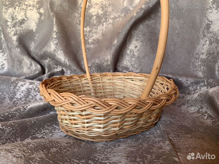 Корзина плетеная