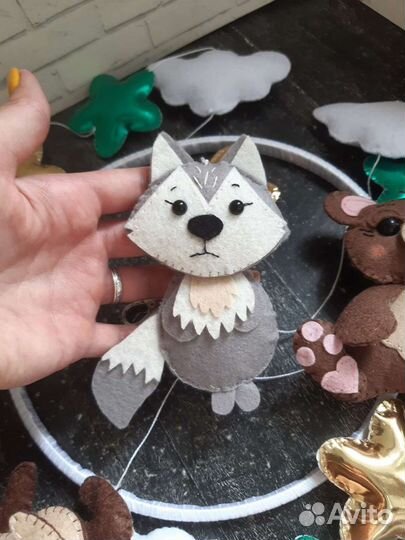 Мобиль из фетра на кроватку