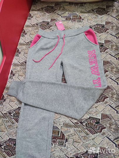 Спортивный костюм женский новый