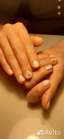 Маникюр с покрытием гель-лаком