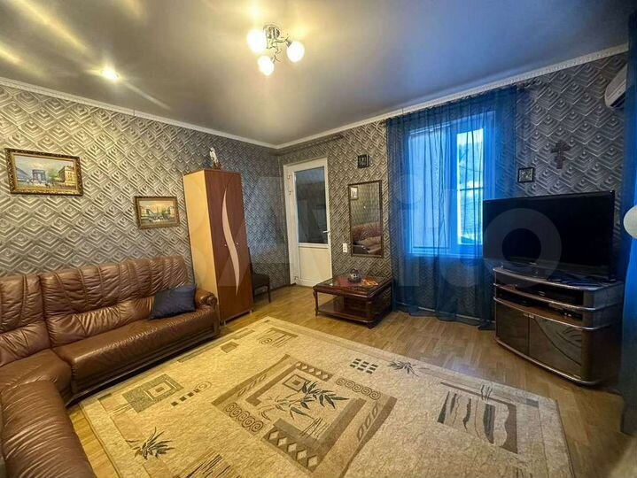 Дом 159 м² на участке 3,7 сот.