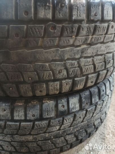 Dunlop SP Winter Ice 01 185/70 R14