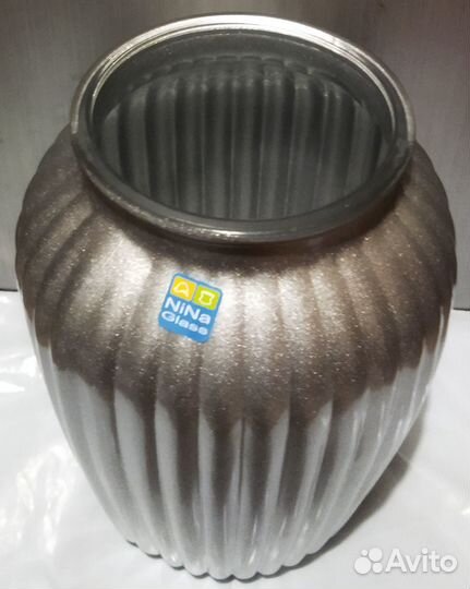 Вазы новые стекло