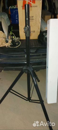 Подставки под акустику