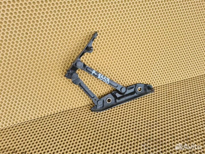 Петля багажника задняя правая Infiniti M25 M37 M56