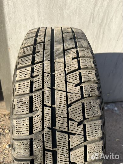 Yokohama Ice Guard IG50+ 215/65 R16