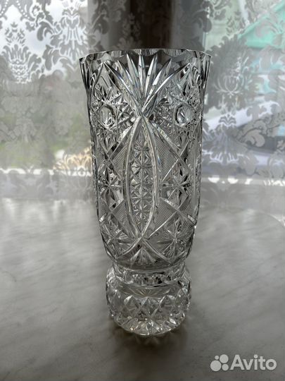 Ваза хрустальная 30см