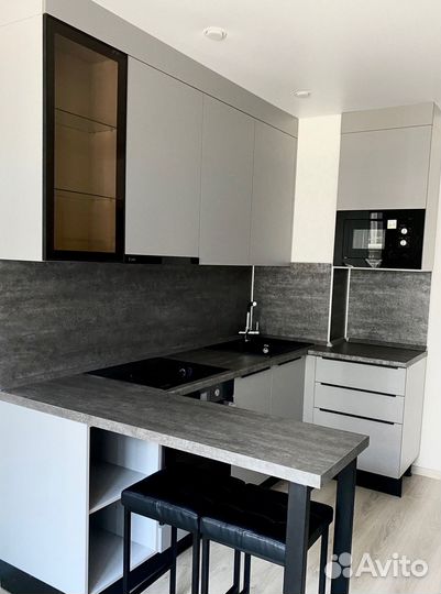 Кухонный гарнитур / Кухни на заказ