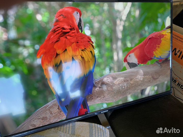 4К SmartTV UlrtaHD (43 дюйма) новый