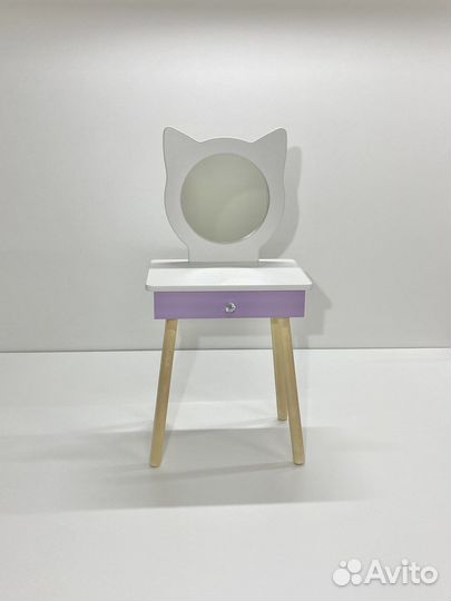 Туалетный столик для девочки