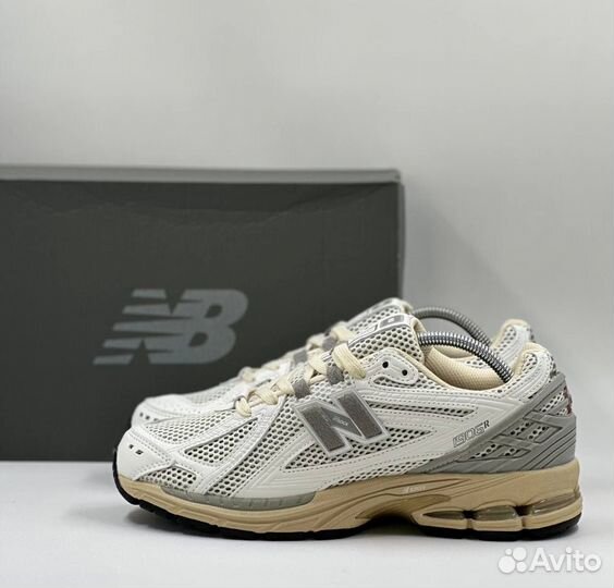 Кроссовки New Balance 1906R