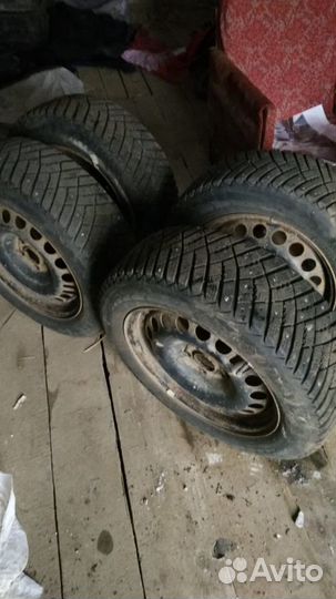 Goodyear Ultragrip Ice Arctic 205/60 R16