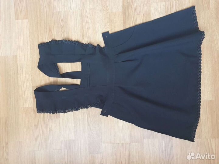 Школьный фартук черный