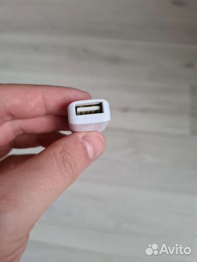 Адаптер Samsung gh96-09772a с микро-USB на USB