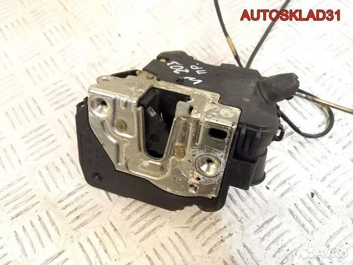 Замок двери передней правой Mercedes Benz W203