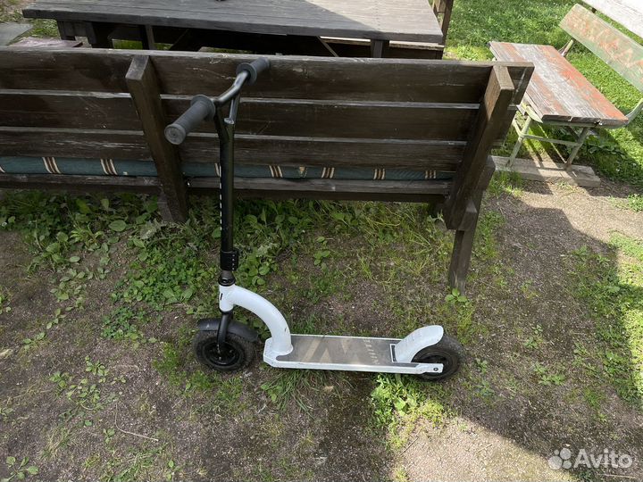 White самокат
